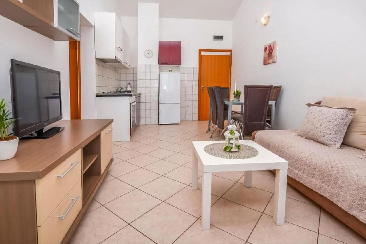 Apartments Anka Рогозница Экстерьер фото